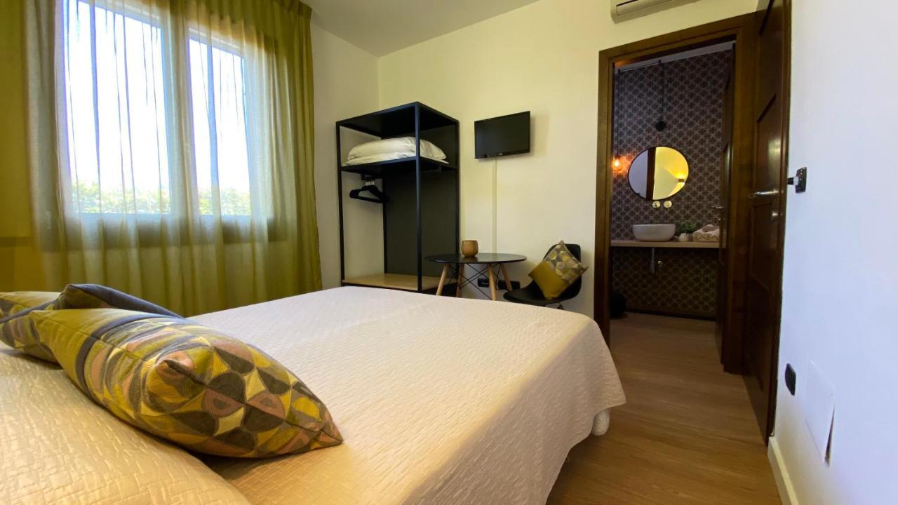 La Tortorella Room & Apartment Tortolì Exteriér fotografie